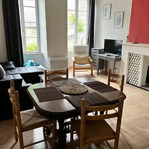 https://ti-feunteun-pontrev.inbrittany.com